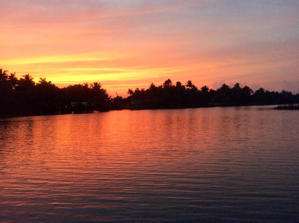 Ayana'S Homestay Alappuzha Esterno foto