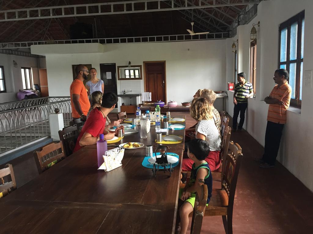 Ayana'S Homestay Alappuzha Esterno foto
